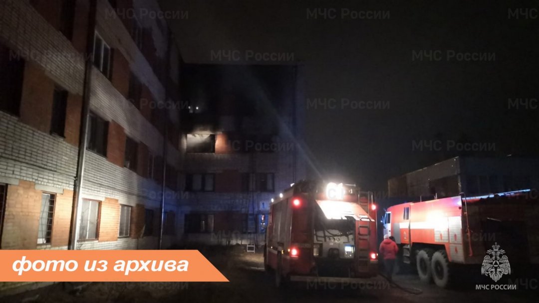 Пожарно-спасательное подразделение Ленинградской области ликвидировали пожар в г. Подпорожье