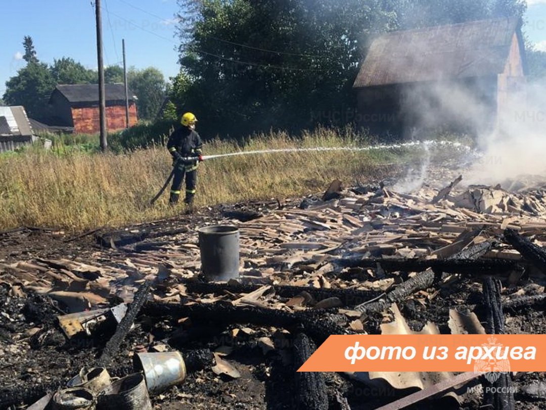 Пожарно-спасательное подразделение Ленинградской области ликвидировало пожар в г. Подпорожье